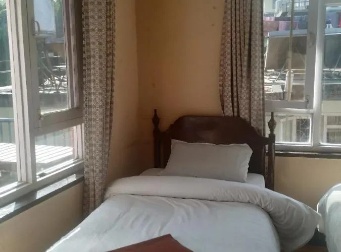 Beehive Hostal Katmandú