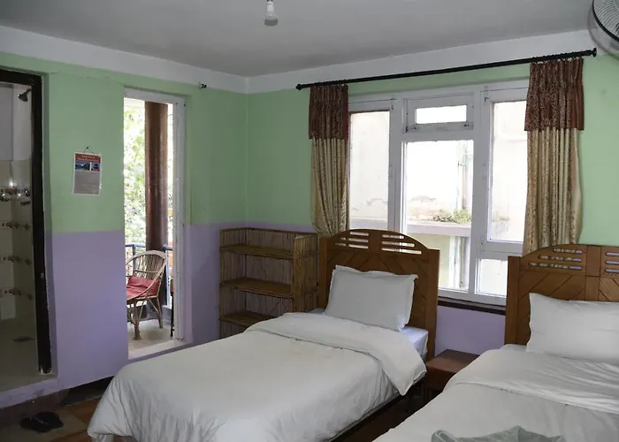 Hostel Beehive *