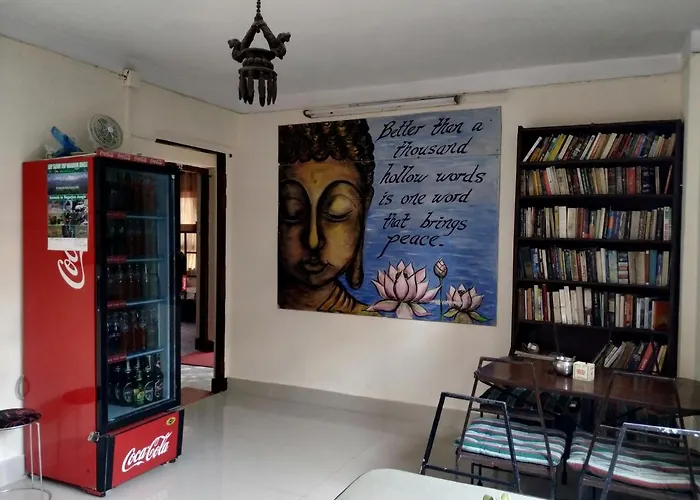 Hostel Beehive *